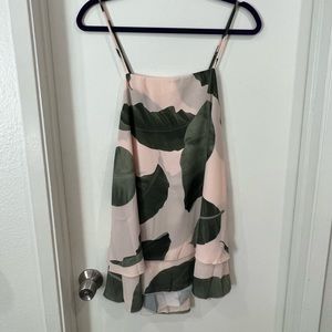 BNWT! Show me your mumu Chrissy dress in queen palm size x-small